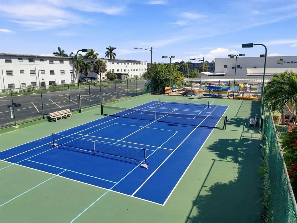 6020 SHORE BOULEVARD S #103 Gulfport, FL 33707