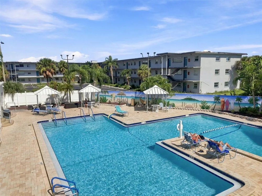 6020 SHORE BOULEVARD S #103 Gulfport, FL 33707