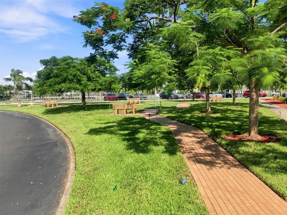 6020 SHORE BOULEVARD S #103 Gulfport, FL 33707