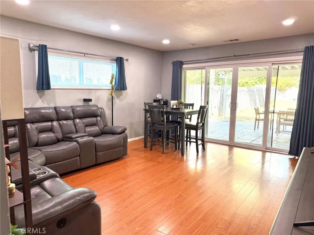 6922 Jordan Los Angeles, CA 91303