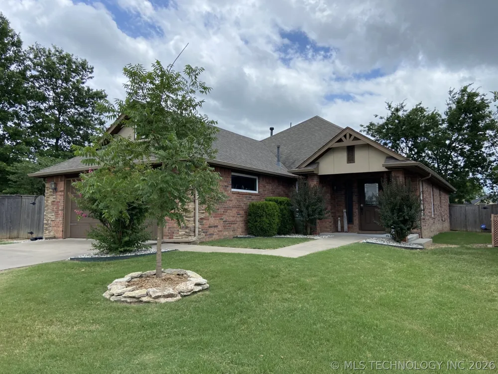 10713 Masters Circle Jenks, OK 74037