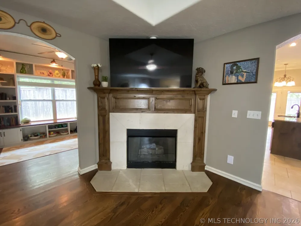 10713 Masters Circle Jenks, OK 74037