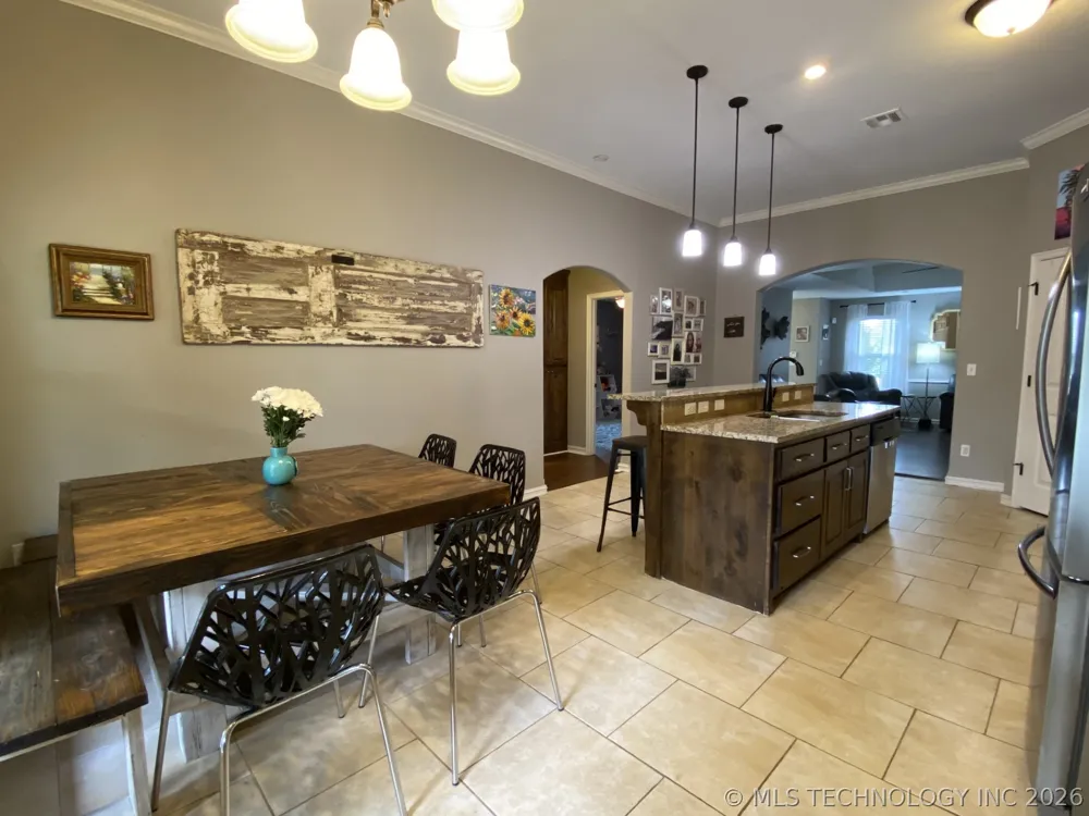 10713 Masters Circle Jenks, OK 74037