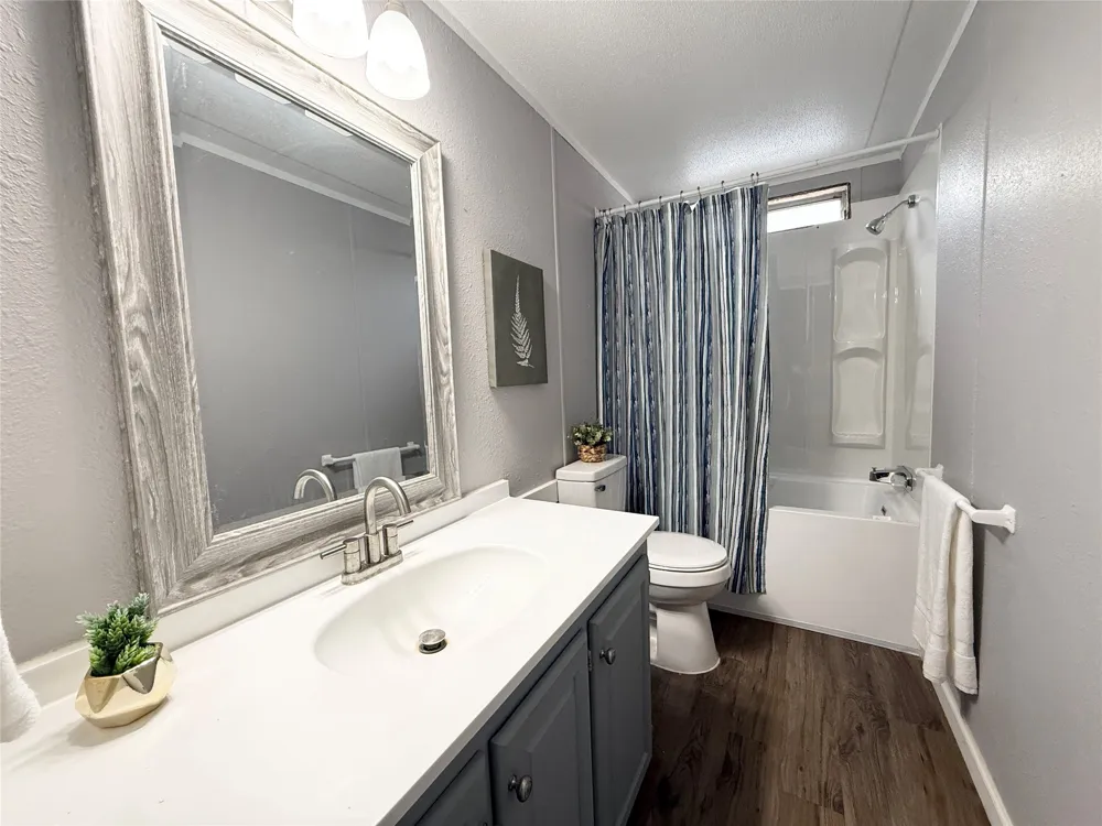 2 Lucy Wylie, TX 75098