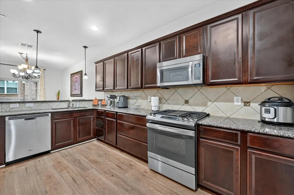 363 Teague Drive Lewisville, TX 75067