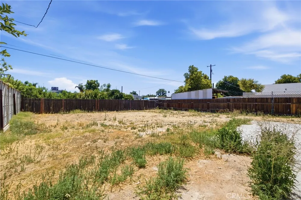 805 Lawson Bakersfield, CA 93307