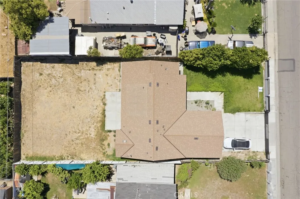 805 Lawson Bakersfield, CA 93307