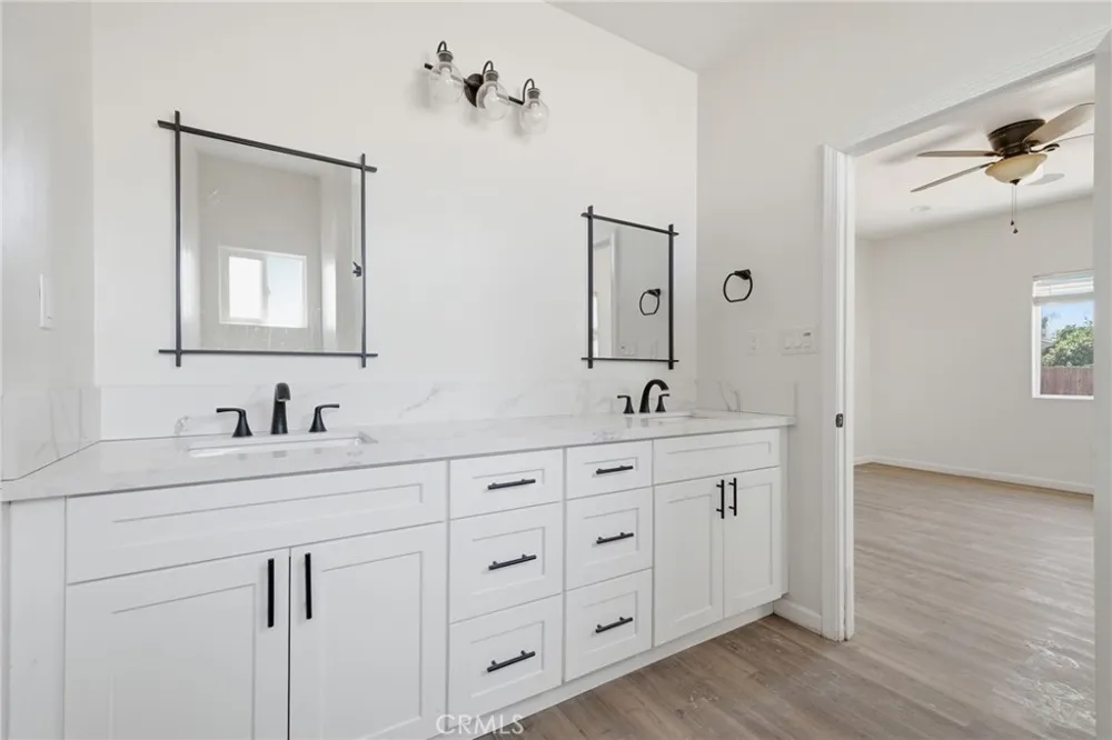805 Lawson Bakersfield, CA 93307