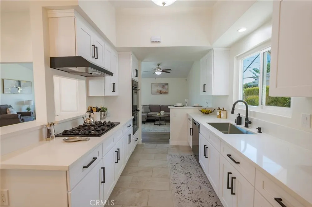 8200 Guava Ave Buena Park, CA 90620