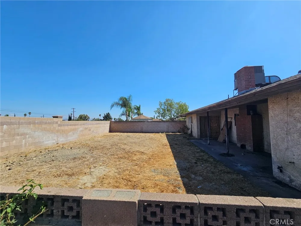 737 Fillmore Rialto, CA 92376