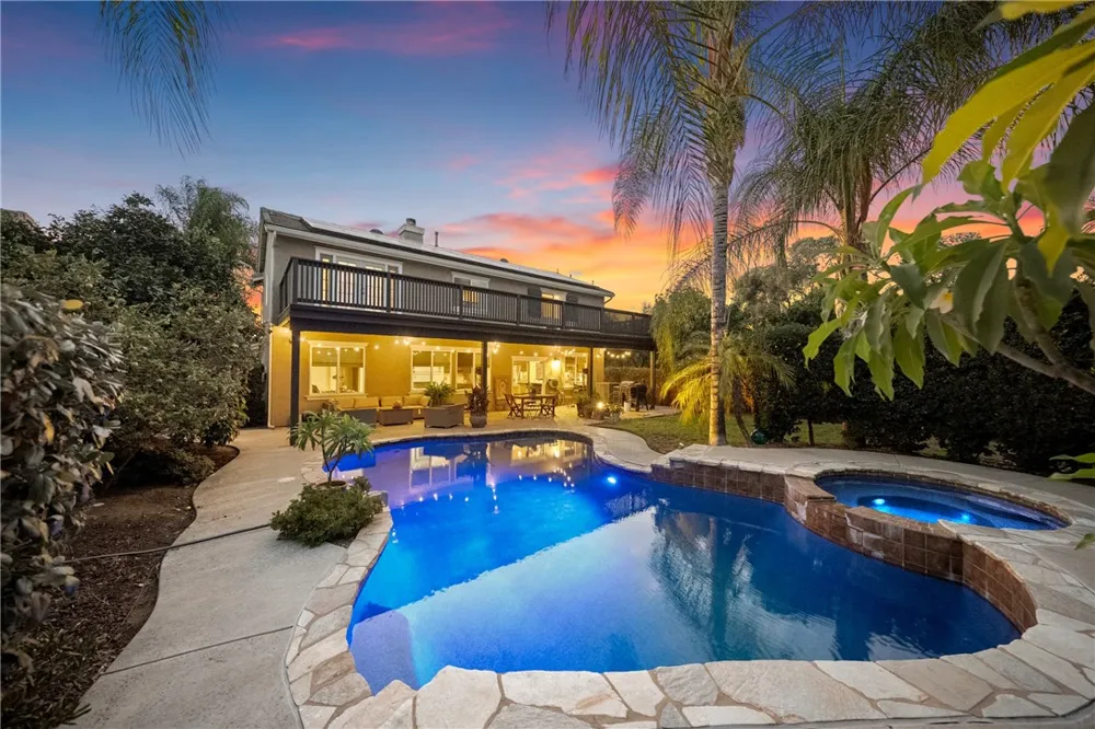 33562 Delphinium Lane Murrieta, CA 92563