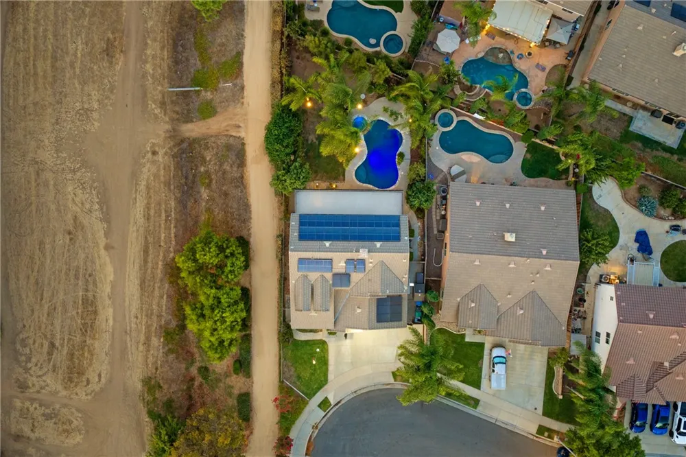 33562 Delphinium Lane Murrieta, CA 92563
