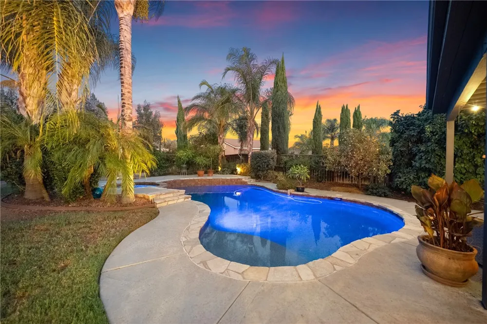 33562 Delphinium Lane Murrieta, CA 92563