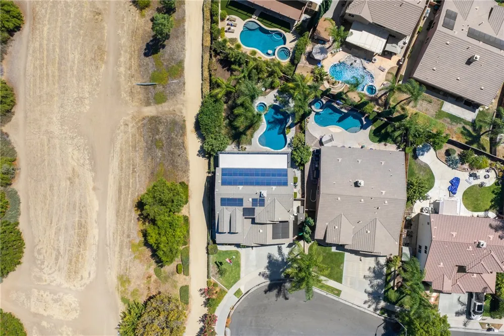 33562 Delphinium Lane Murrieta, CA 92563