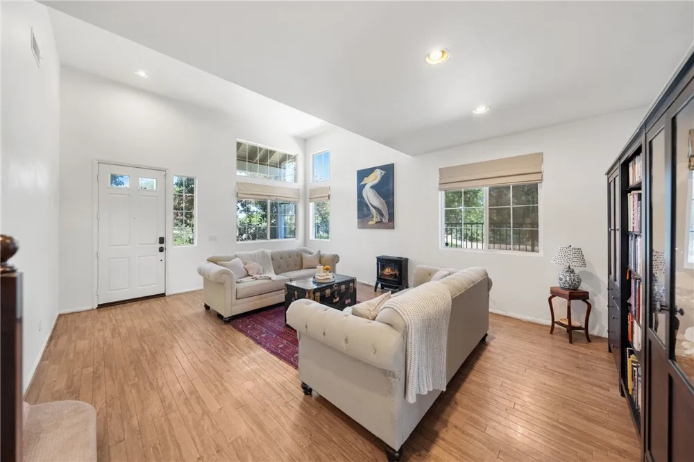 33562 Delphinium Lane Murrieta, CA 92563