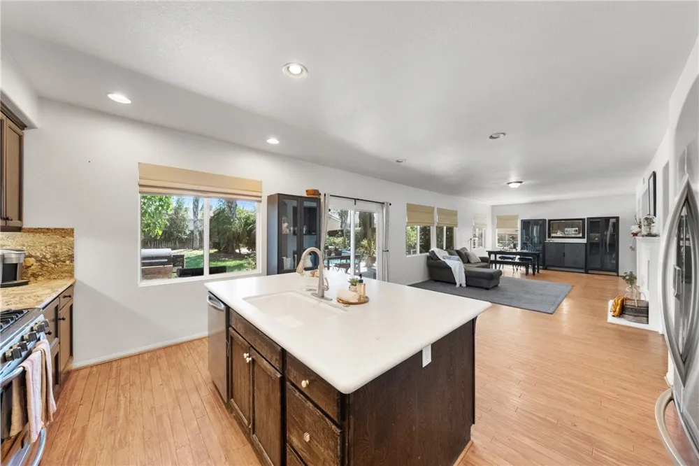 33562 Delphinium Lane Murrieta, CA 92563