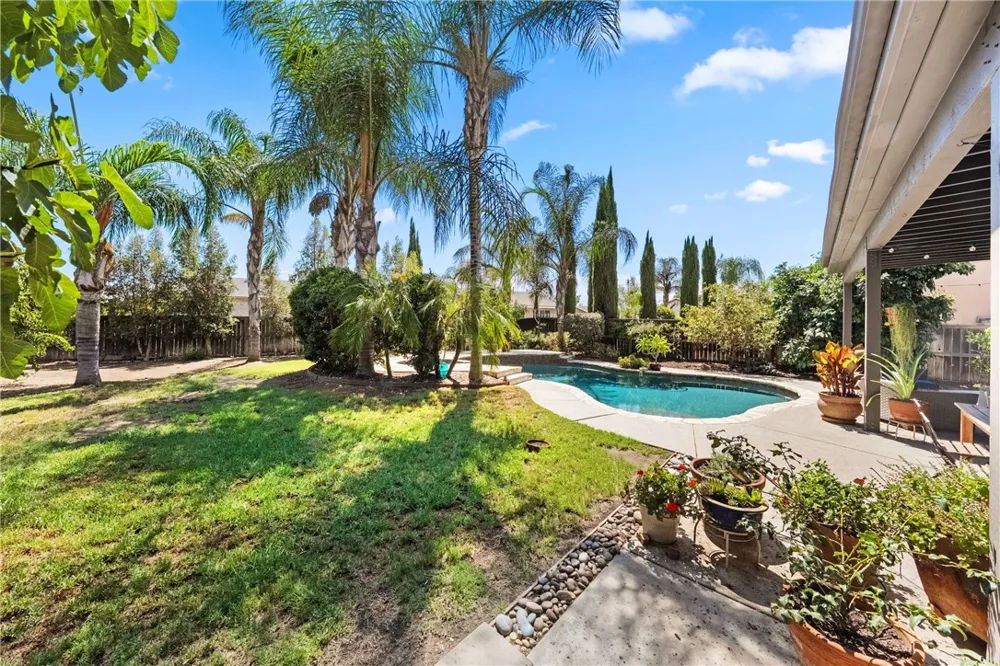 33562 Delphinium Lane Murrieta, CA 92563