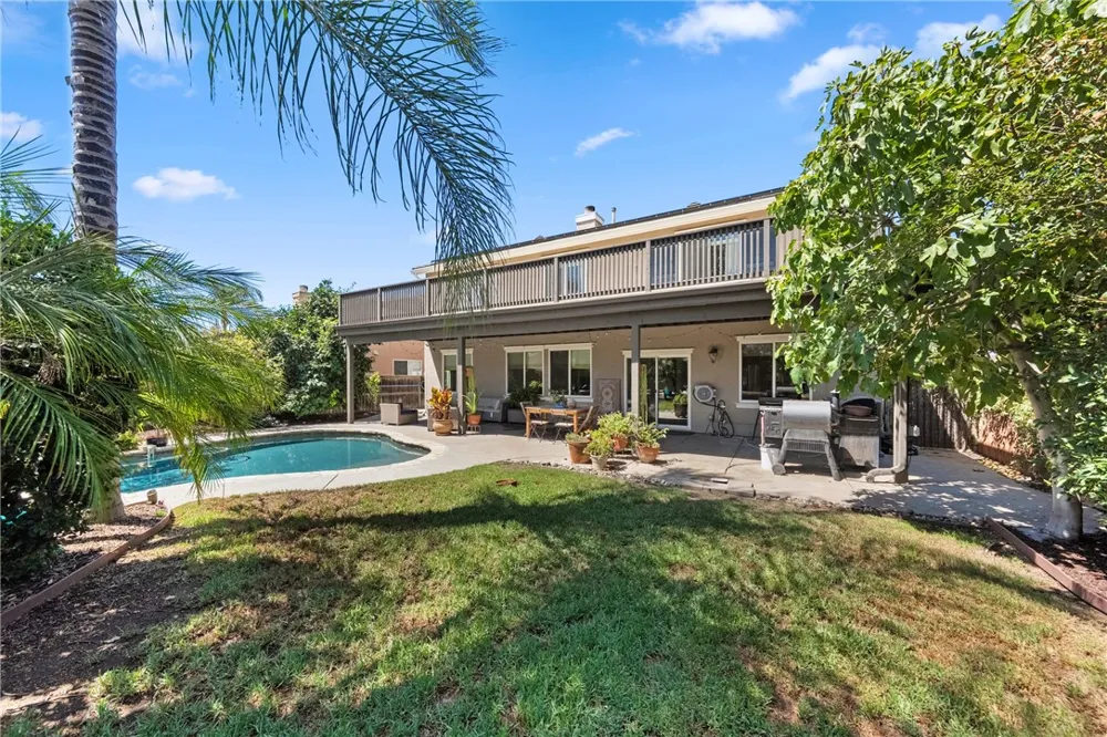 33562 Delphinium Lane Murrieta, CA 92563