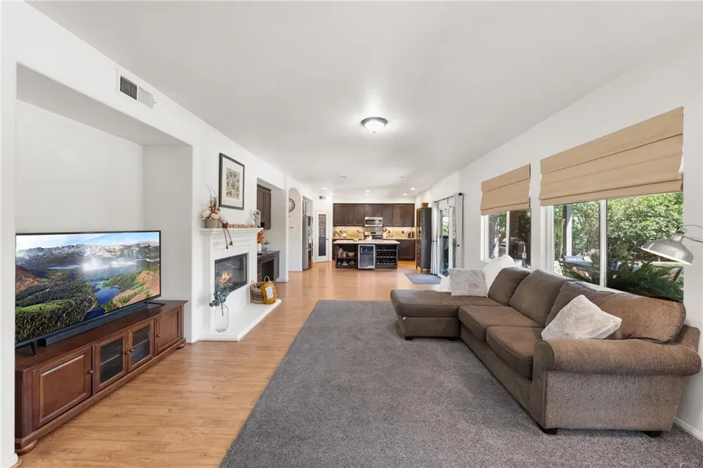 33562 Delphinium Lane Murrieta, CA 92563