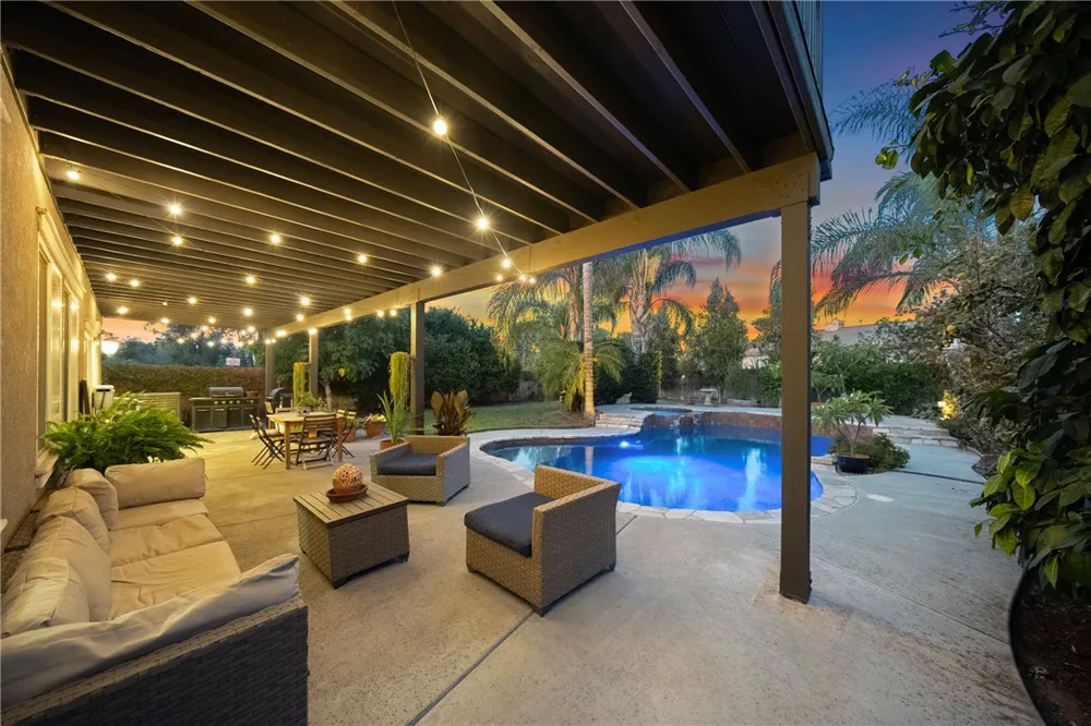 33562 Delphinium Lane Murrieta, CA 92563