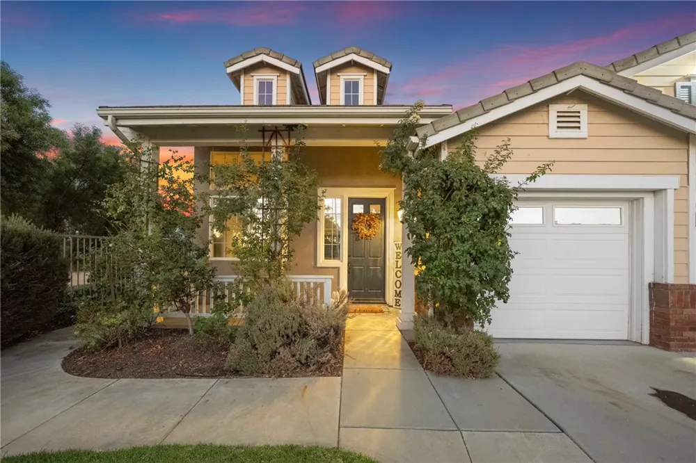 33562 Delphinium Lane Murrieta, CA 92563