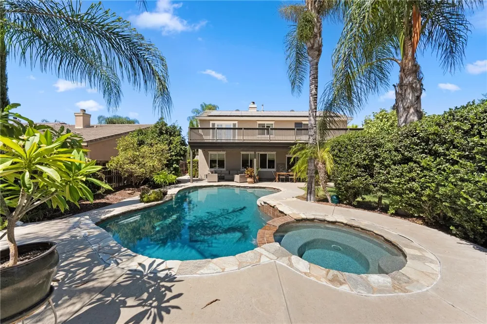 33562 Delphinium Lane Murrieta, CA 92563