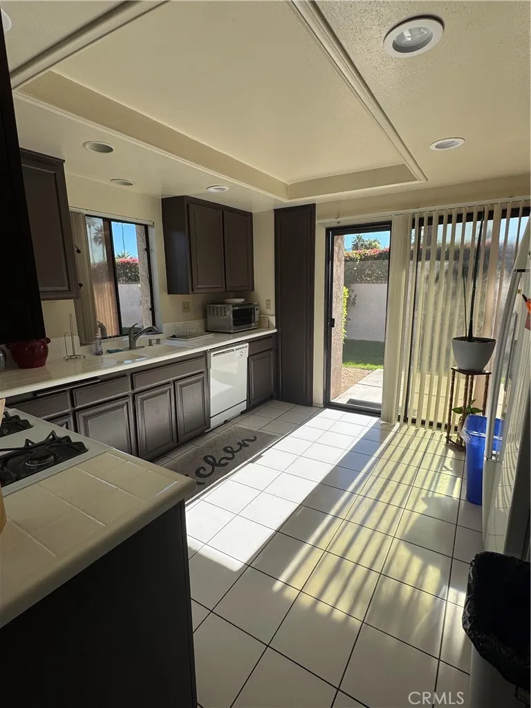 72765 Fleetwood Palm Desert, CA 92260