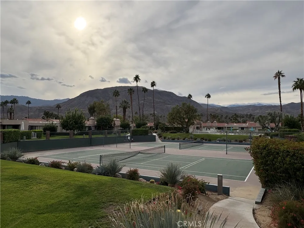 72765 Fleetwood Palm Desert, CA 92260