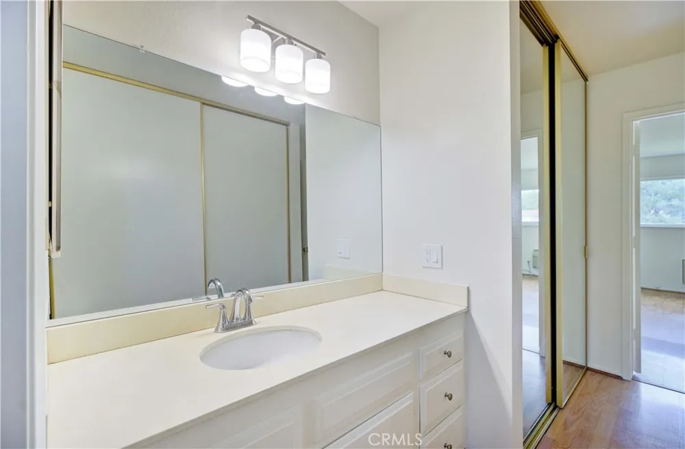 2355 Via Mariposa W #2F Laguna Woods, CA 92637
