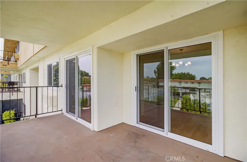 2355 Via Mariposa W #2F Laguna Woods, CA 92637