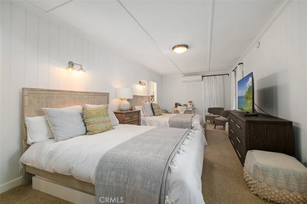 31962 Sunset Laguna Beach, CA 92651