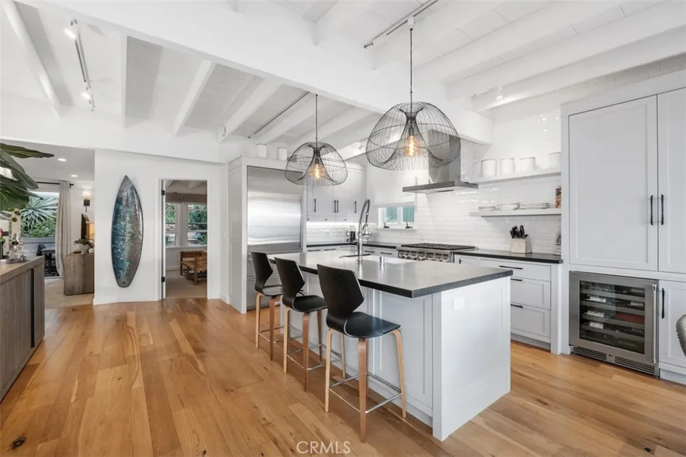 31962 Sunset Laguna Beach, CA 92651