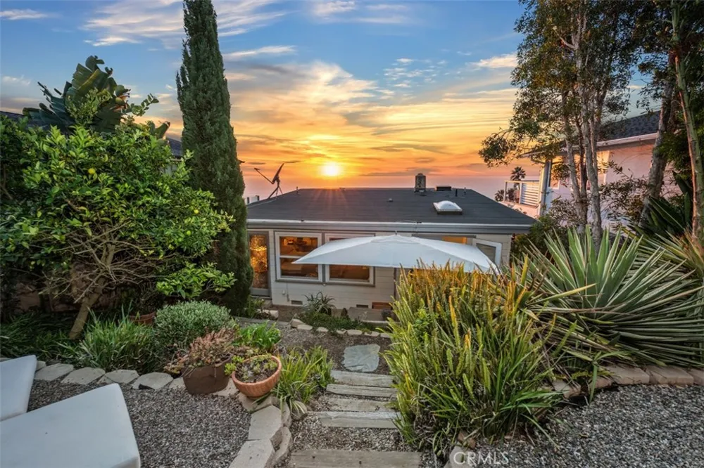 31962 Sunset Laguna Beach, CA 92651