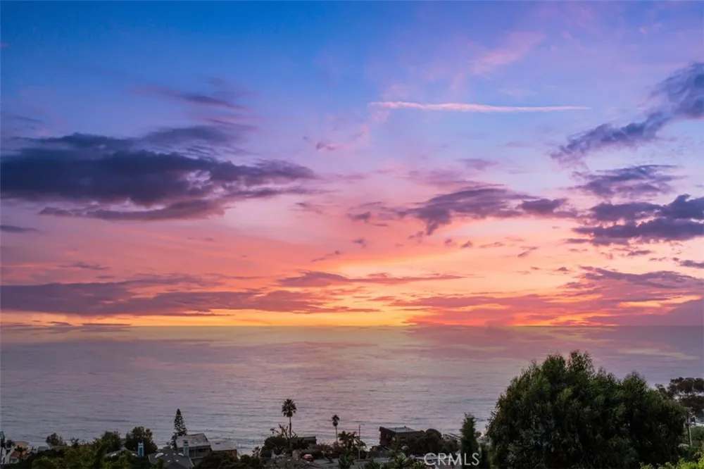 31962 Sunset Laguna Beach, CA 92651