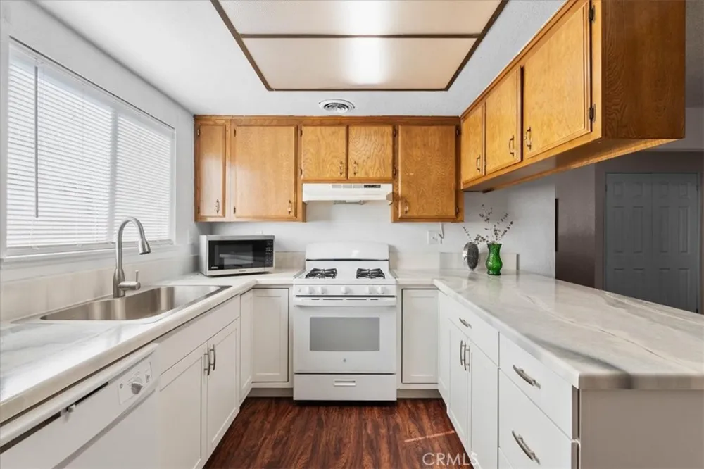 43601 Rembrandt Lancaster, CA 93535