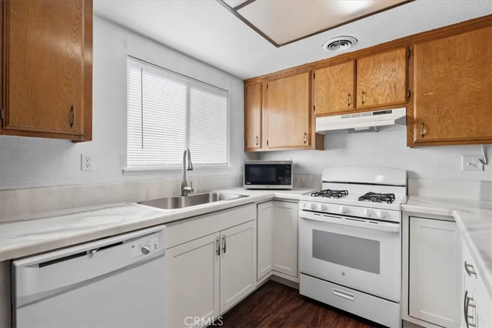 43601 Rembrandt Lancaster, CA 93535