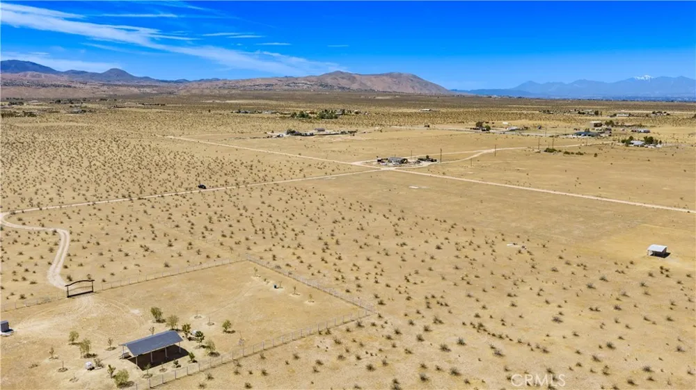 1 Las Piedras Apple Valley, CA 92308