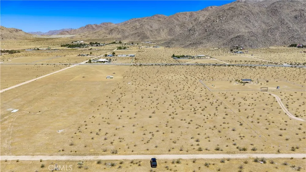 1 Las Piedras Apple Valley, CA 92308