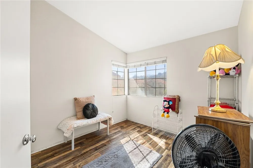 15424 Tobarra Fontana, CA 92337