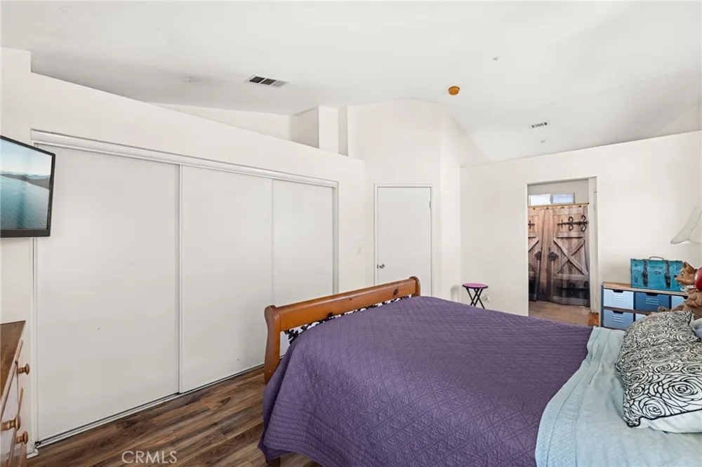 15424 Tobarra Fontana, CA 92337