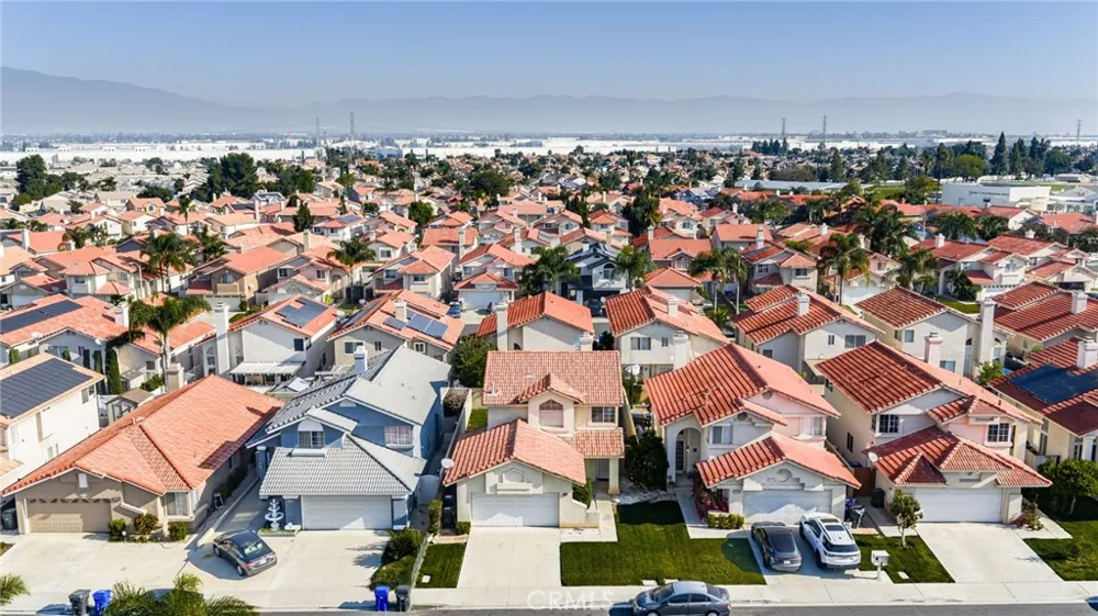 15424 Tobarra Fontana, CA 92337