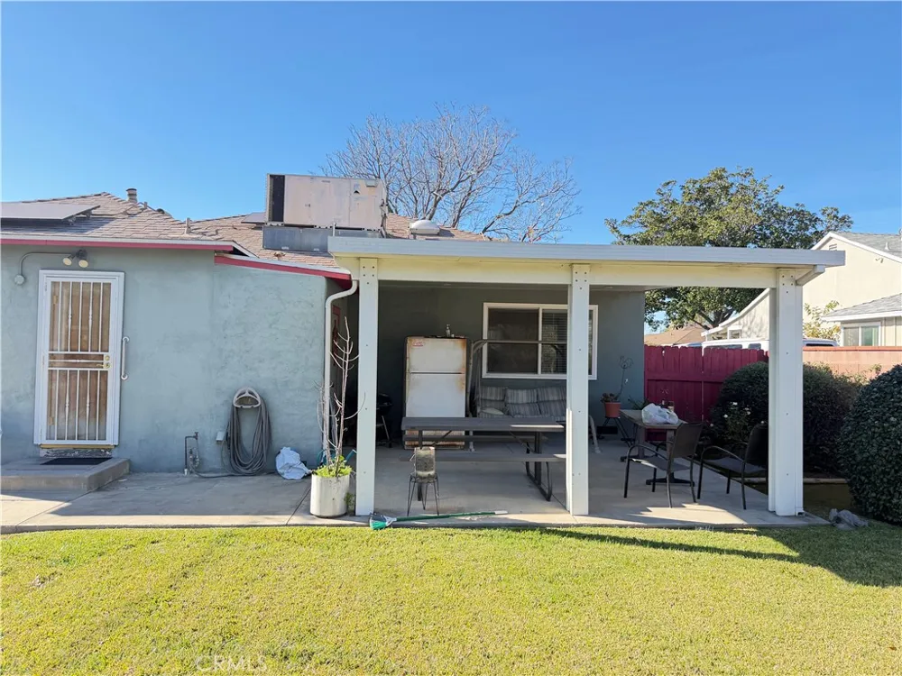 410 Lyall West Covina, CA 91790