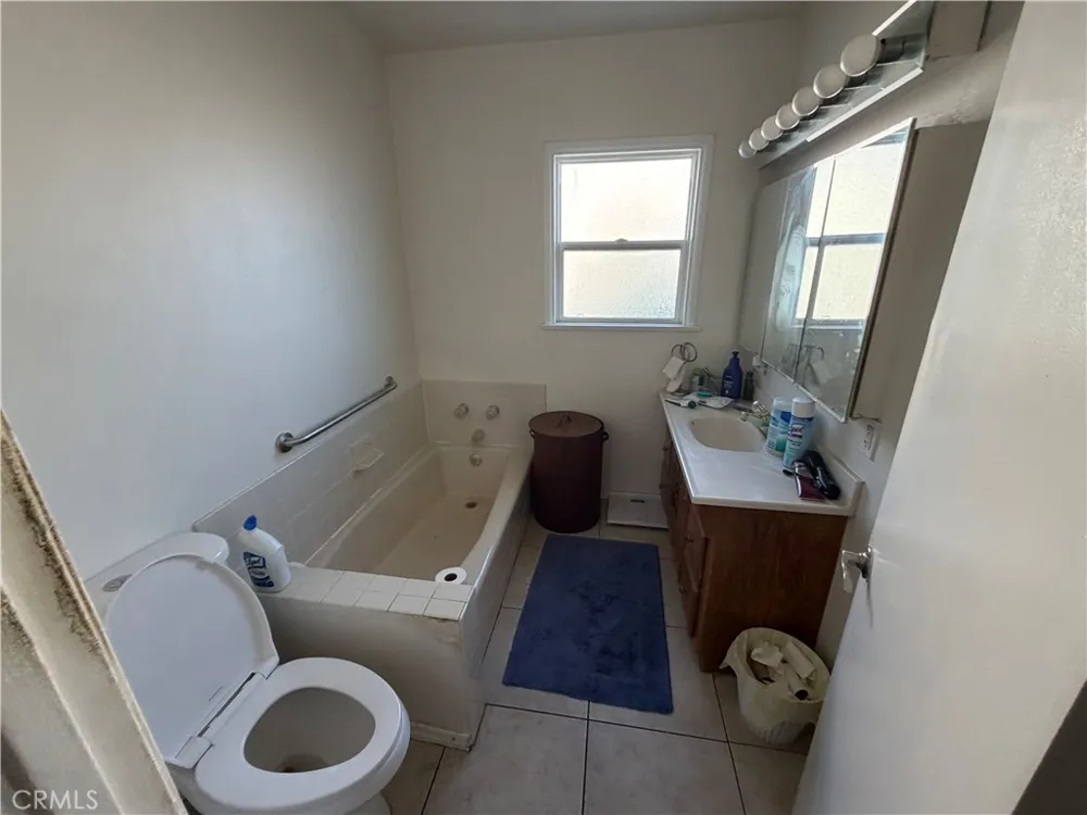 410 Lyall West Covina, CA 91790