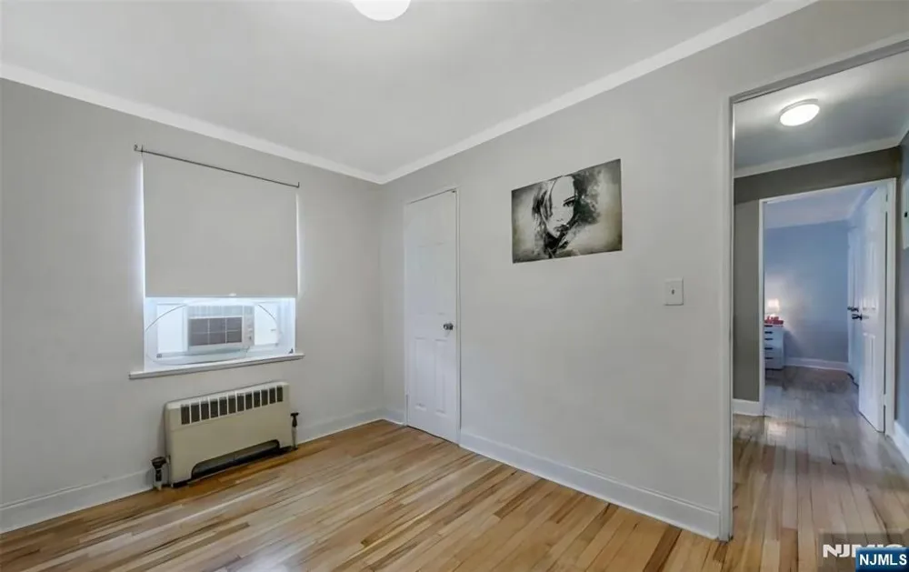 370 Esplanade 21 Hackensack, NJ 07601
