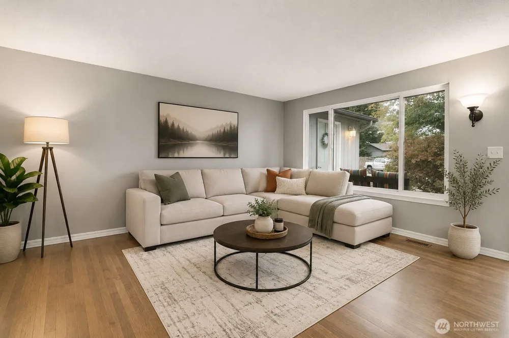 17654 86th Avenue NE Bothell, WA 98011