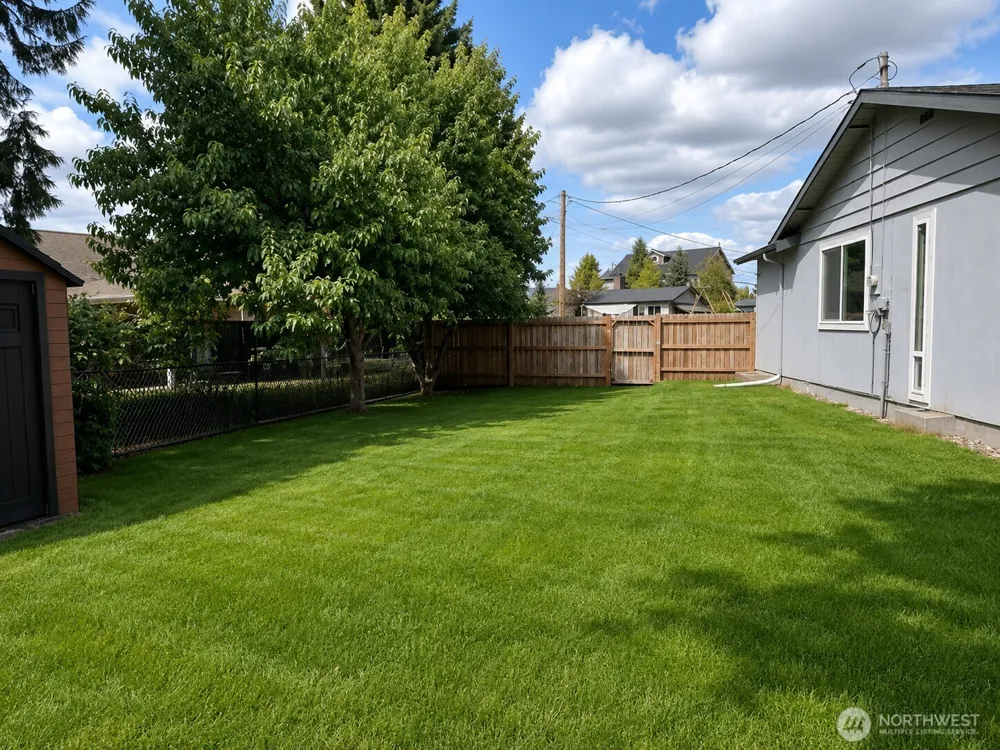 17654 86th Avenue NE Bothell, WA 98011