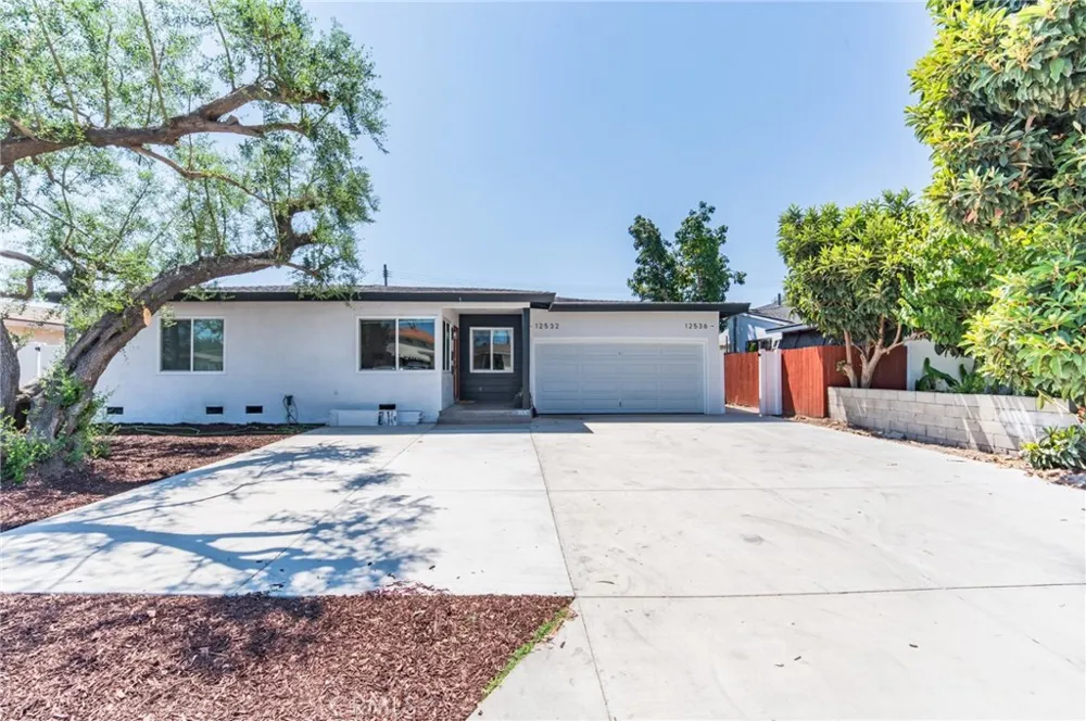 12532 Twinleaf Garden Grove, CA 92840