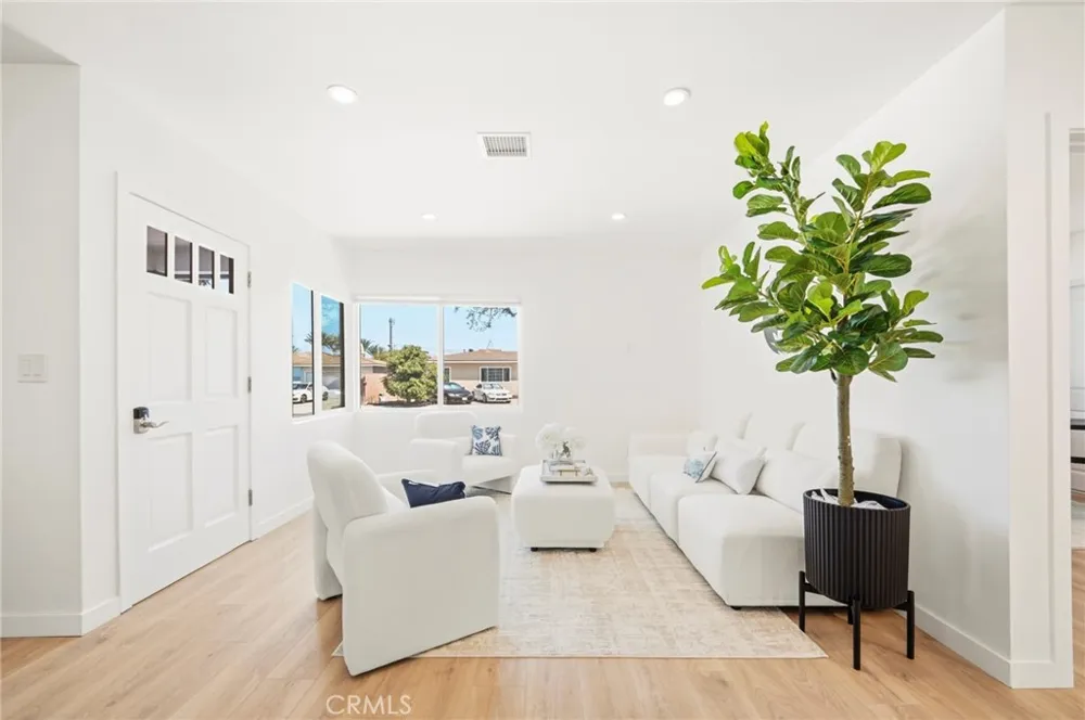 12532 Twinleaf Garden Grove, CA 92840