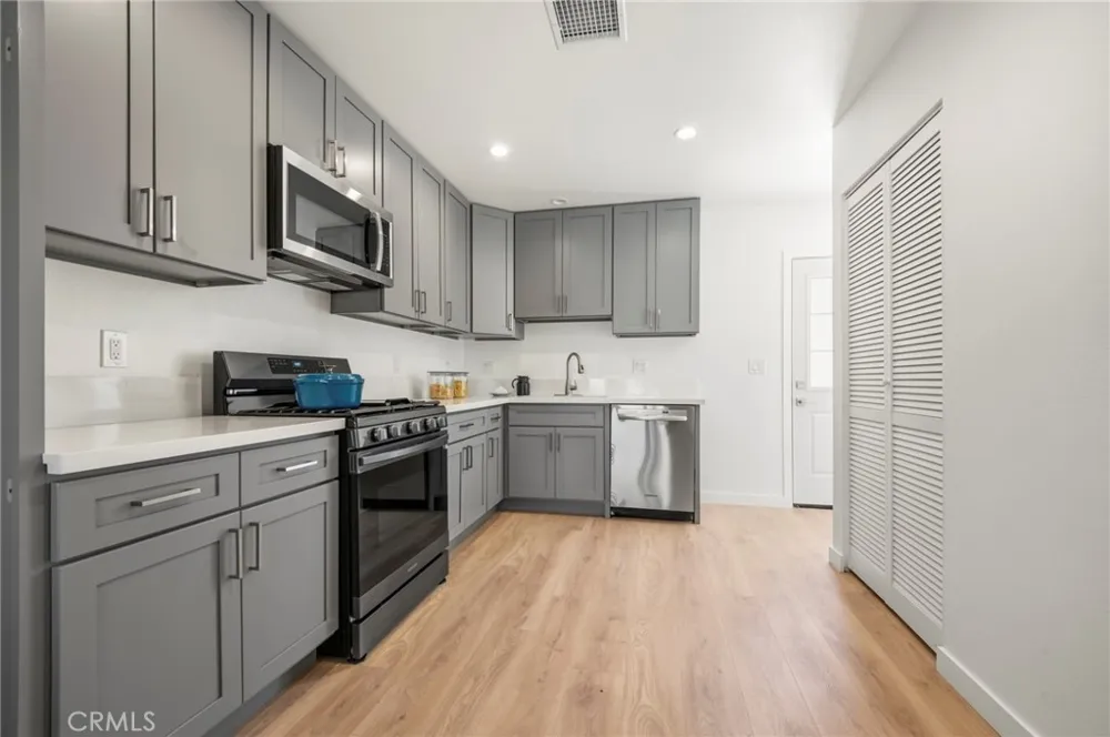 12532 Twinleaf Garden Grove, CA 92840