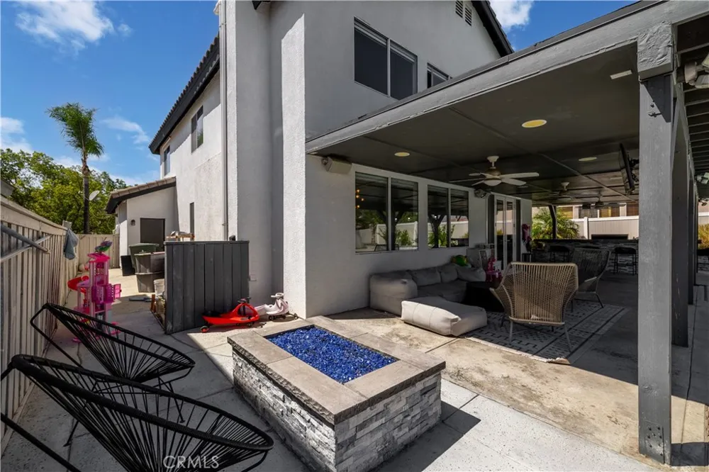 8744 Medford Riverside, CA 92508